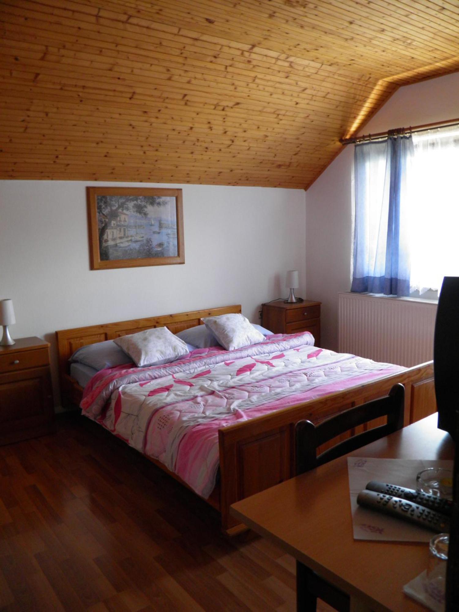 House Janja Plitvice Hotel Seliste Dreznicko Bilik gambar